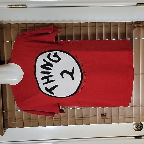 Universal Studios Island of Adventure "Thing 2" Graphic Tshirt. Adult Sz S - Picture 1 of 7